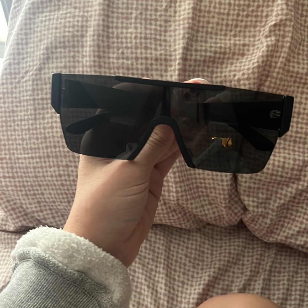 Burberry sunglasses